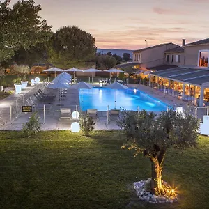 Le Domaine Des Oliviers Hotel Pierrelatte